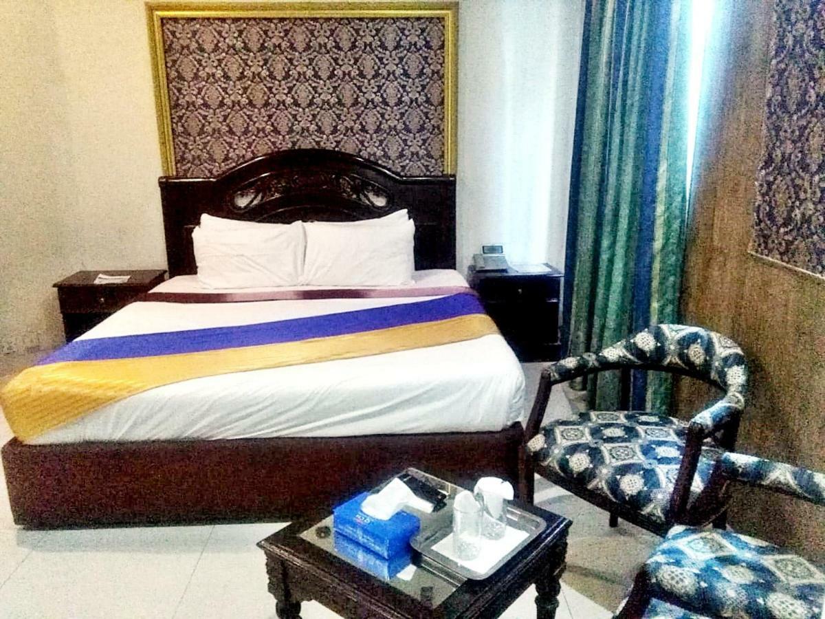 Quick Continental Hotel - Jail Road Lahore Eksteriør bilde